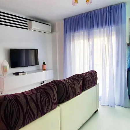 Apartment Memphis Design *
